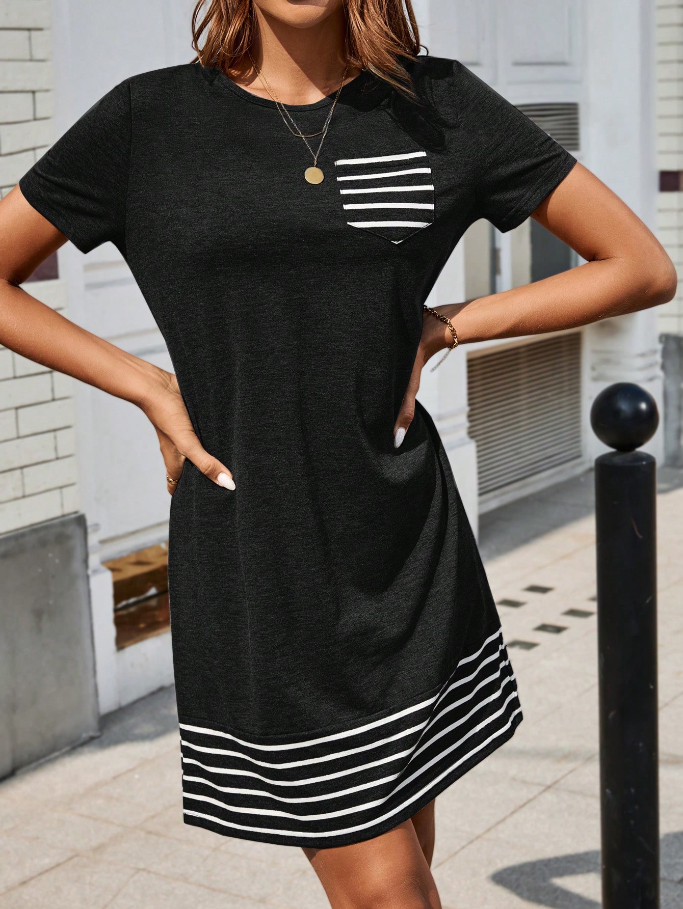 Sporty Women's Striped & Printed Round Neck Dress With Pockets