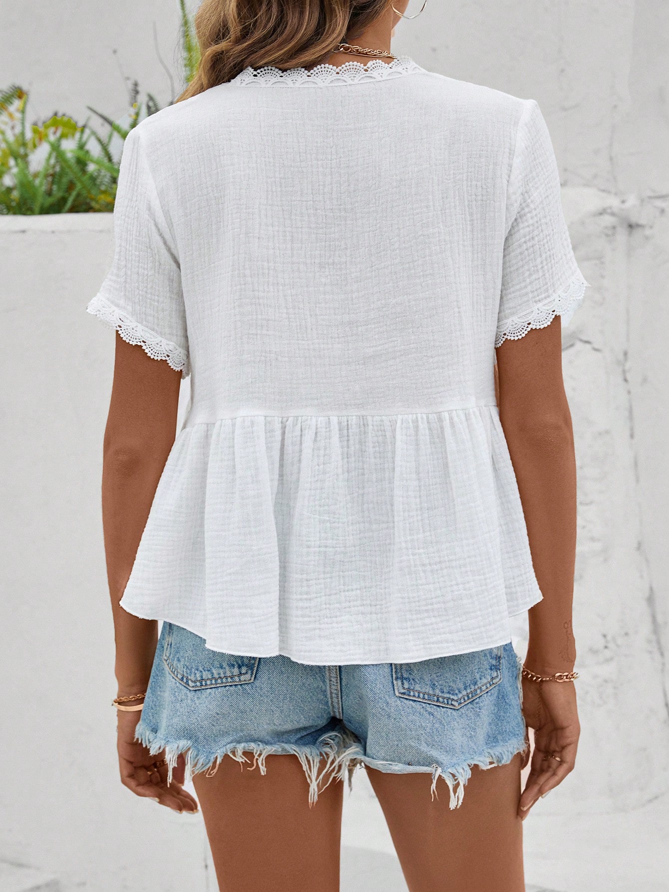 Solid Color Lace Trim Blouse