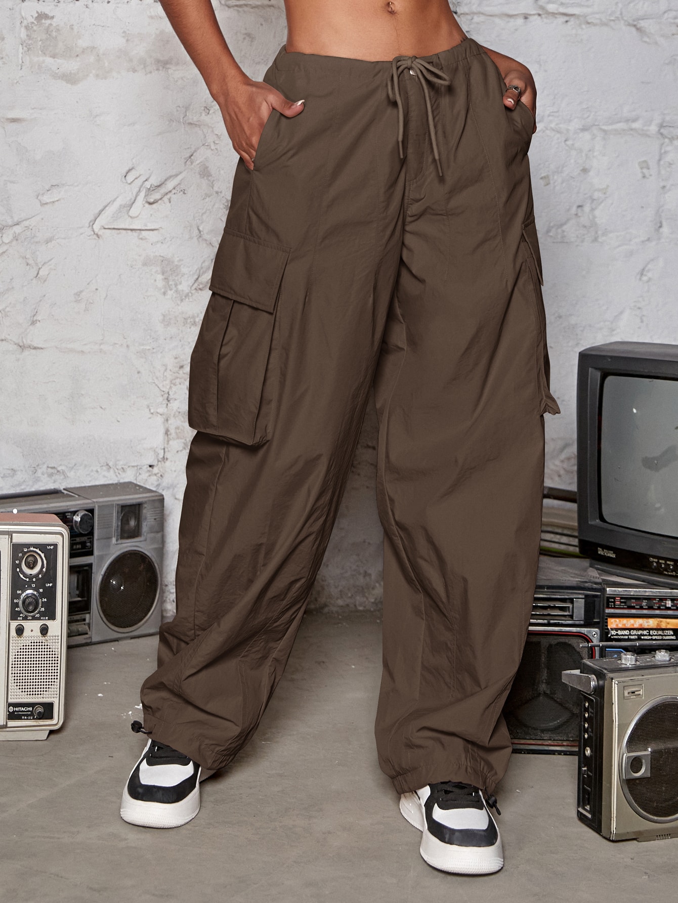 Street Vibes Drawstring Waist Wide Leg Parachute Cargo jogger Pants