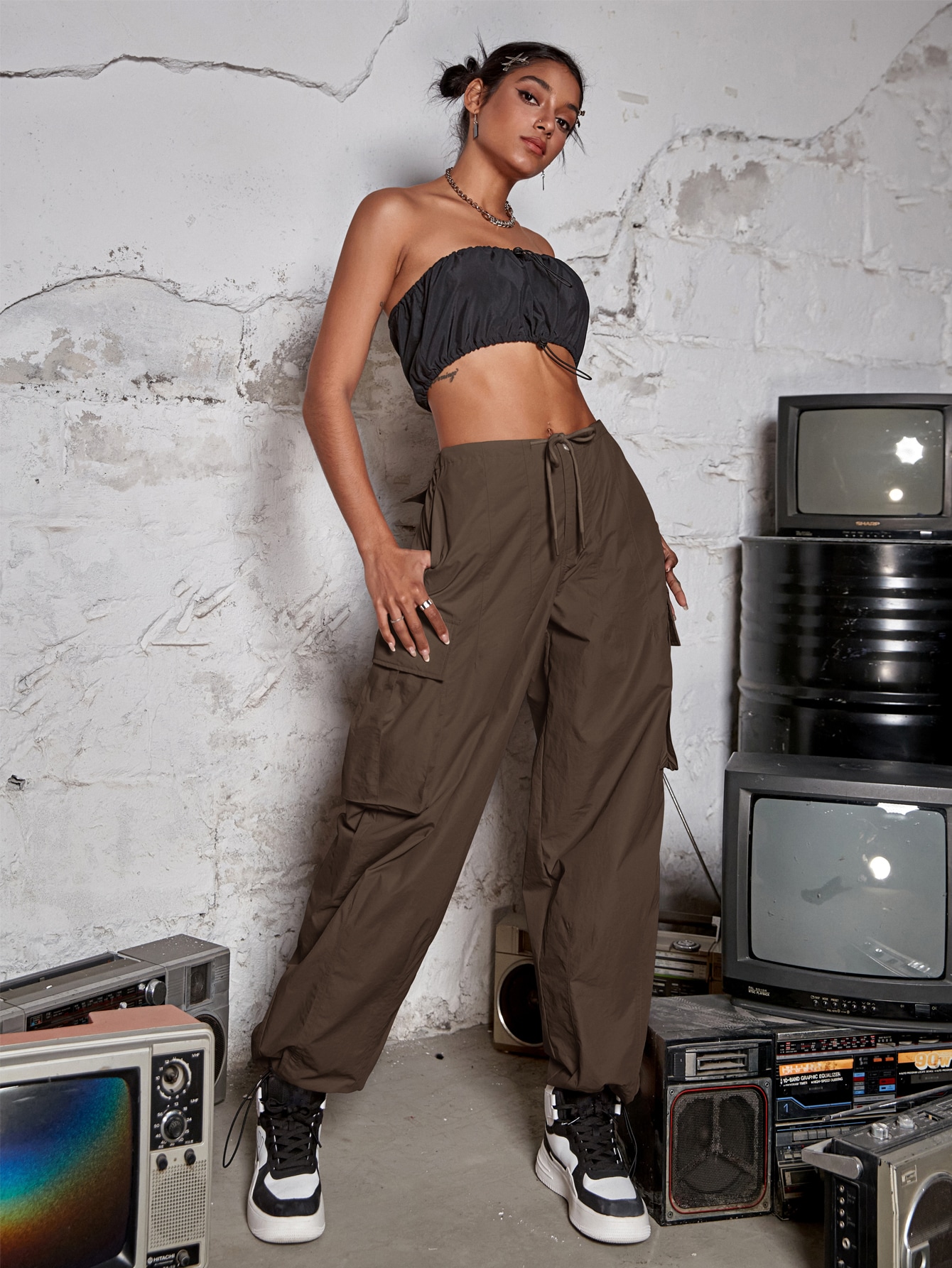 Street Vibes Drawstring Waist Wide Leg Parachute Cargo jogger Pants