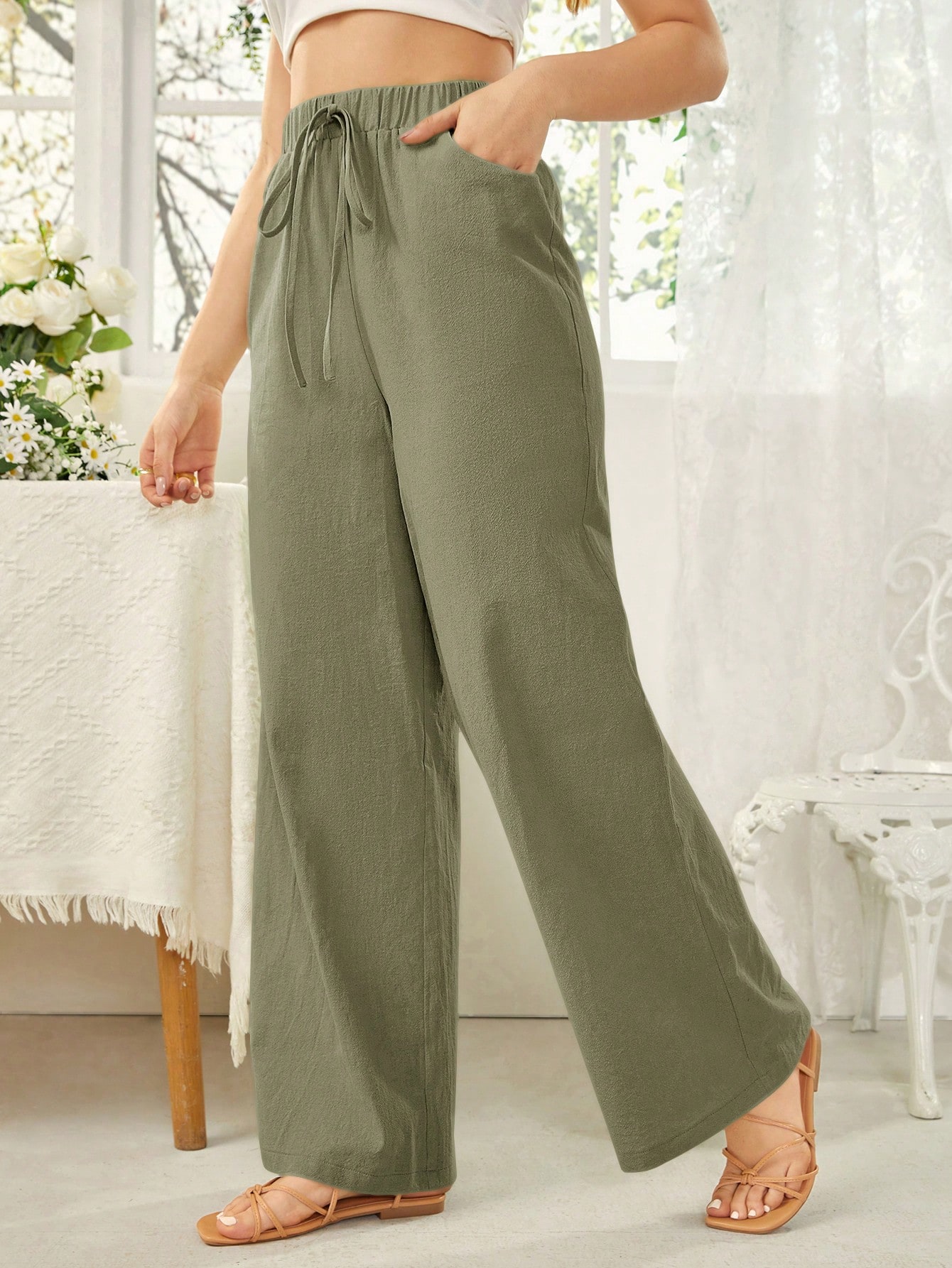 Solid Color Elastic Waist Slant Pocket Straight Leg Pants