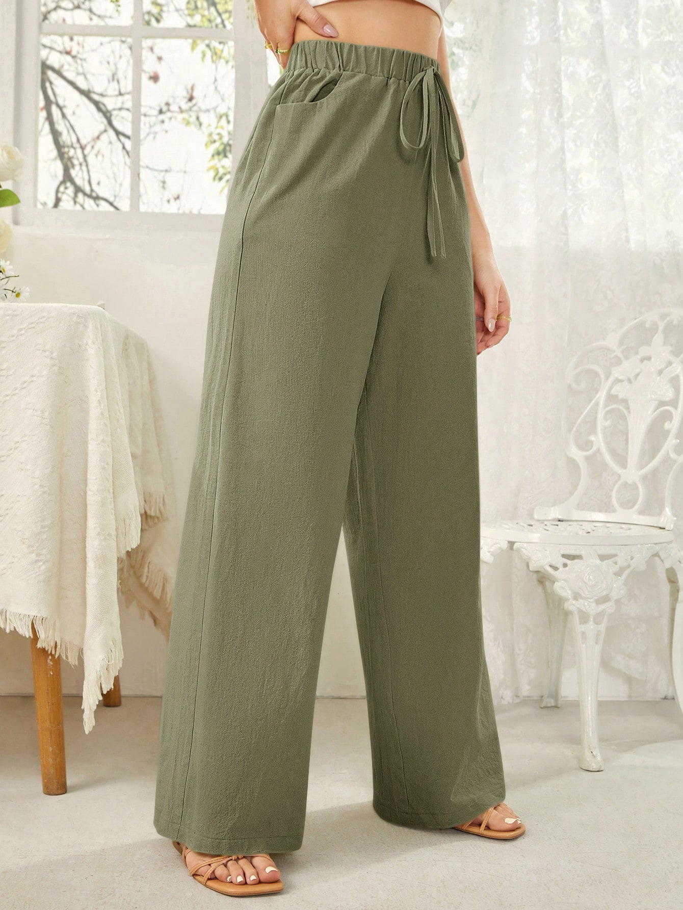 Solid Color Elastic Waist Slant Pocket Straight Leg Pants