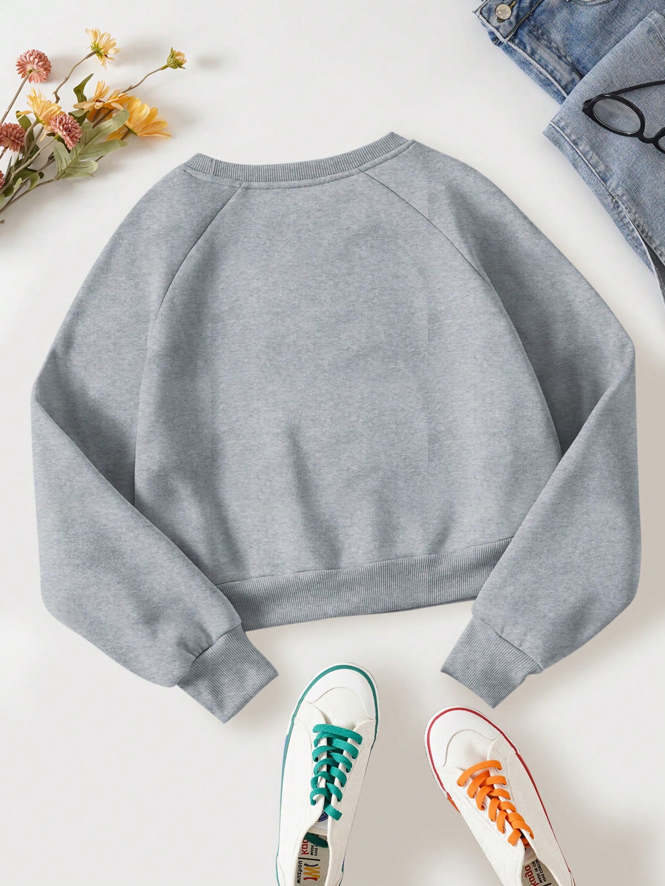 Solid Raglan Sleeve Thermal Lined Sweatshirt