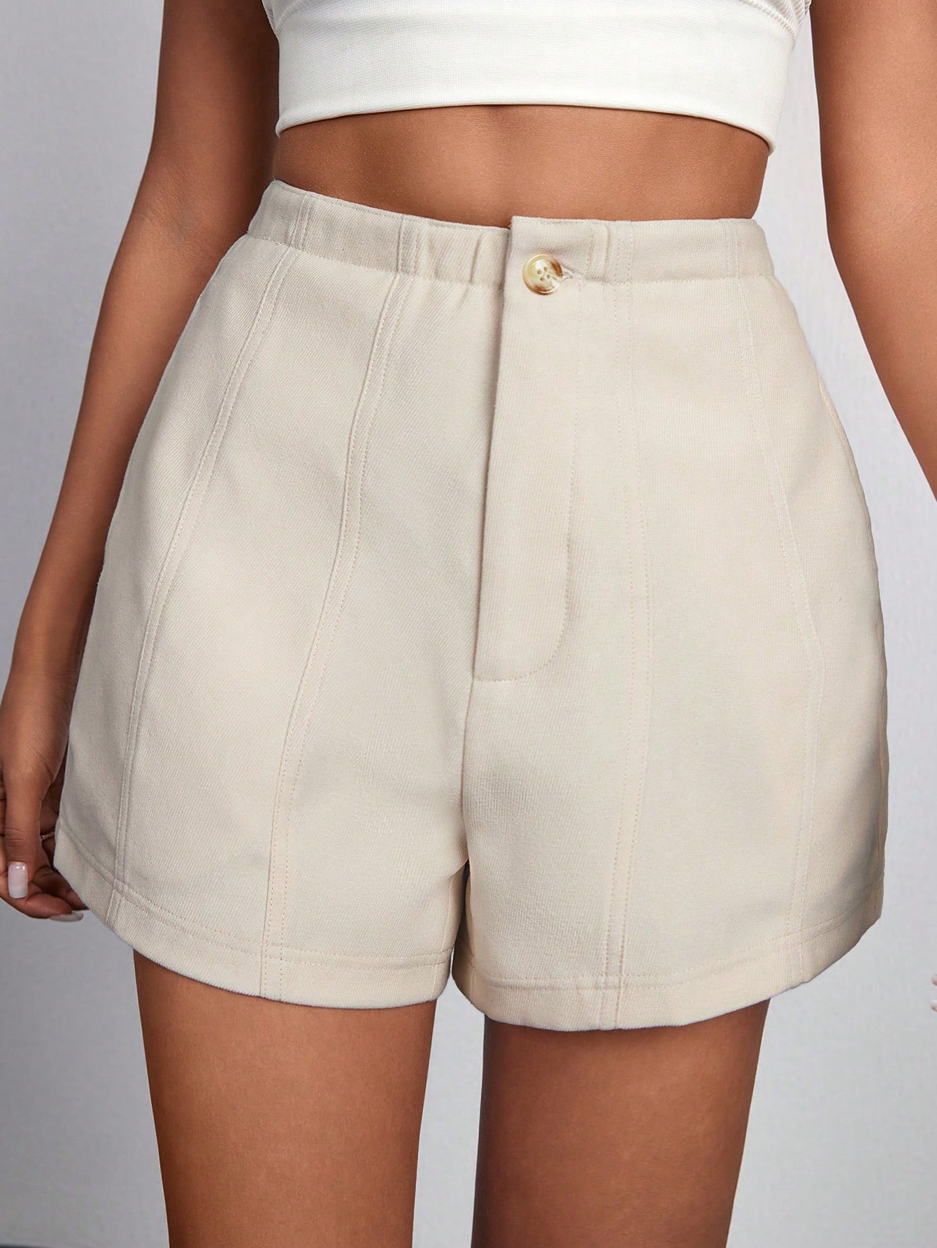 Women's Elastic Waist Shorts With Slant Pockets