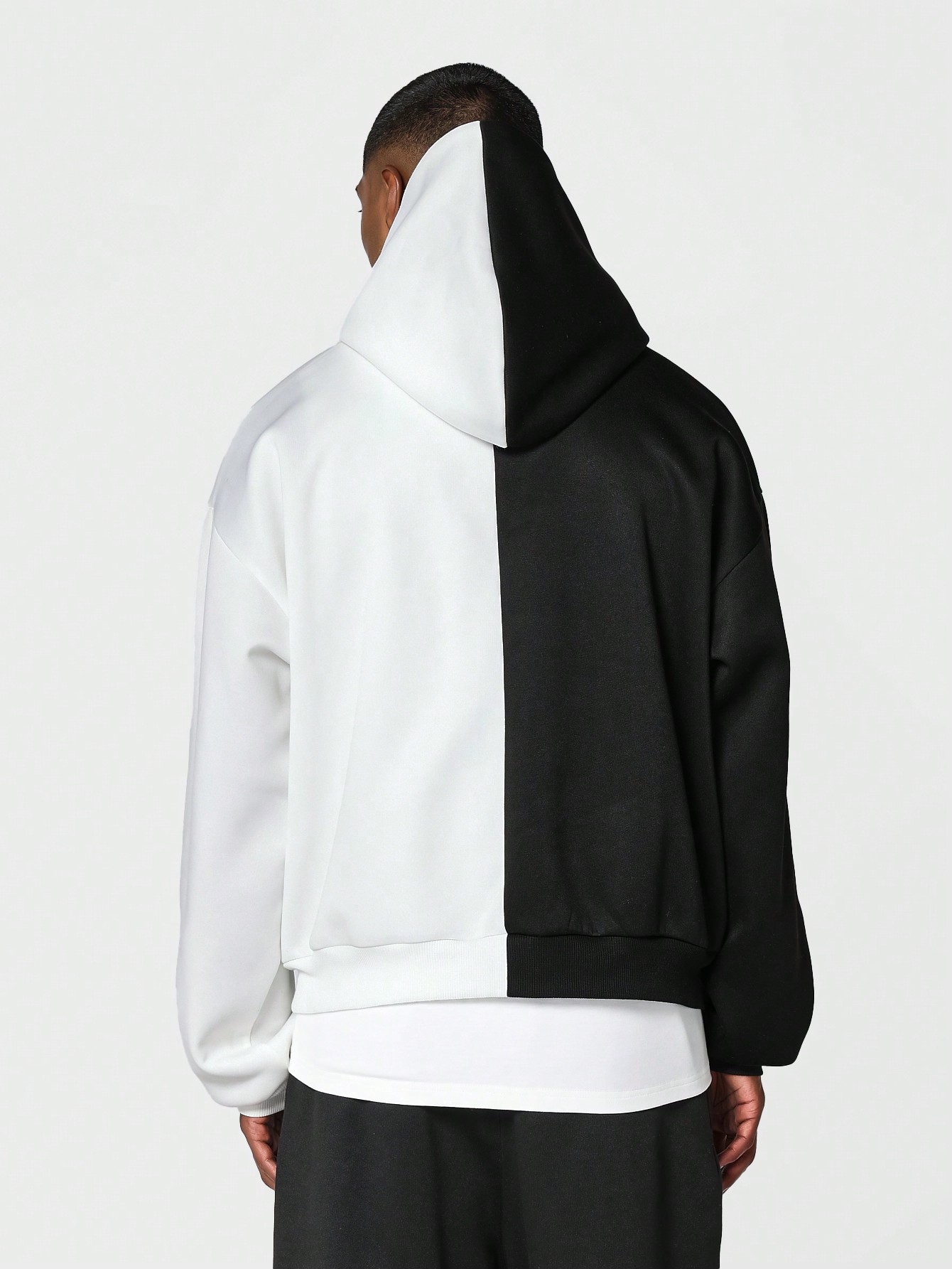 SUMWON Overhead Colour Block Hoodie With Front Print