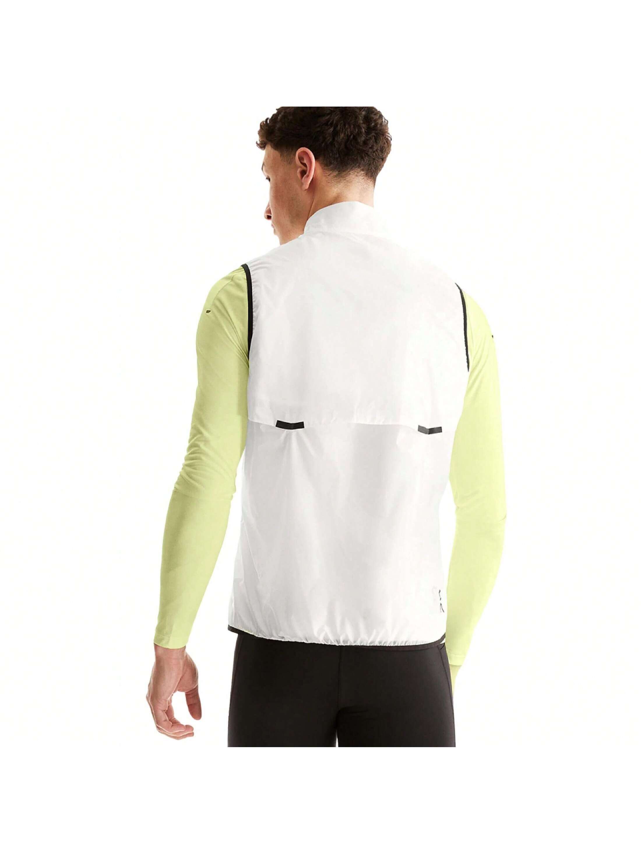 ON RUNNING Weather Vest In White