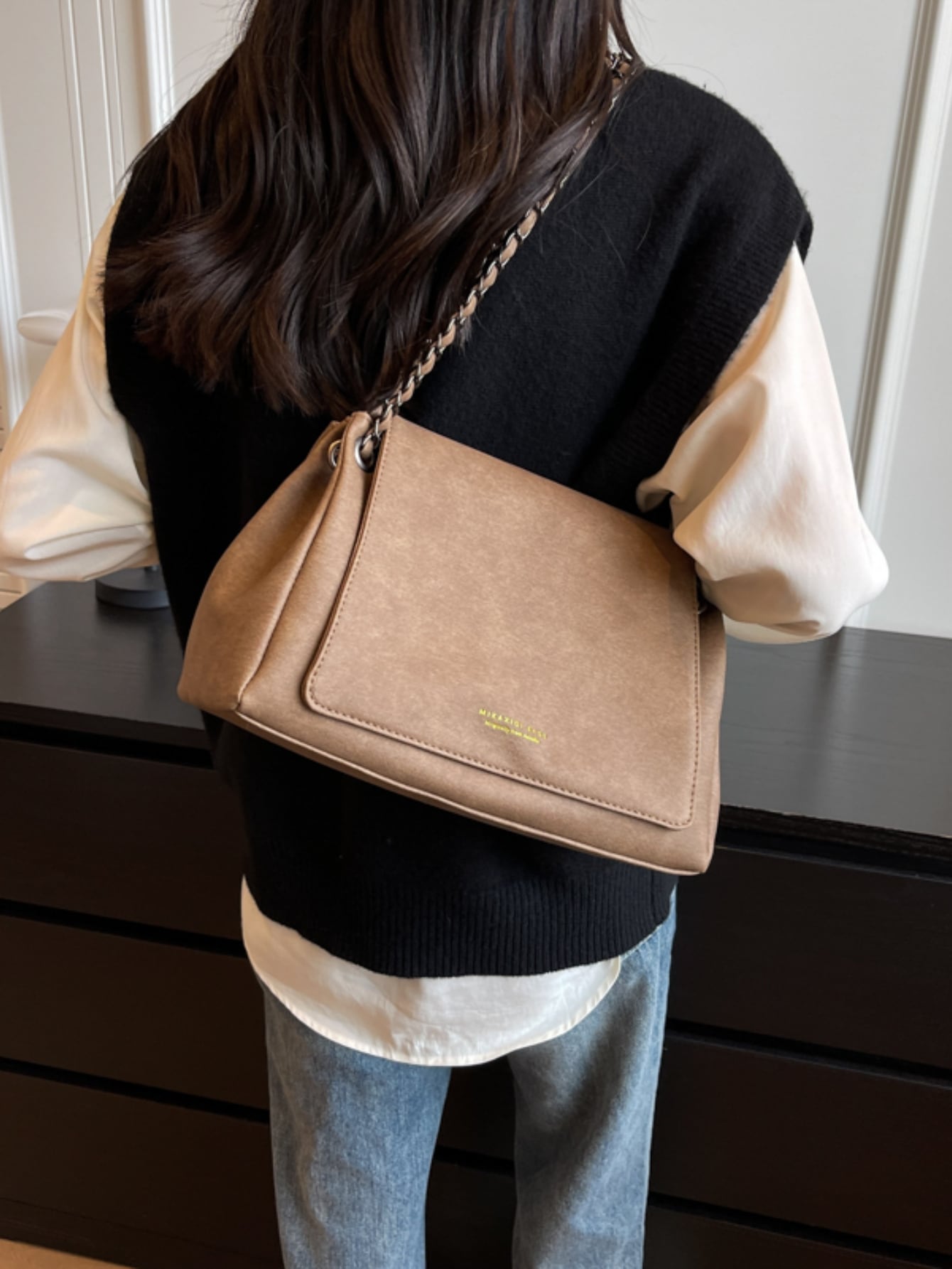 1 high-end stylish versatile vintage high-capacity chain cross-body bag for women's daily commute