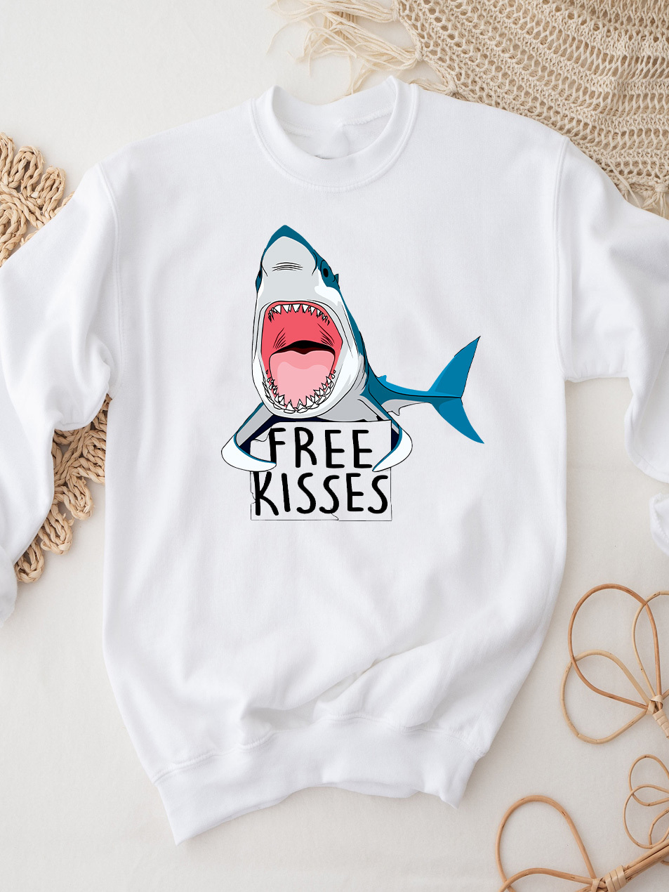 Світшот чоловічий білий Free Shark Kiss