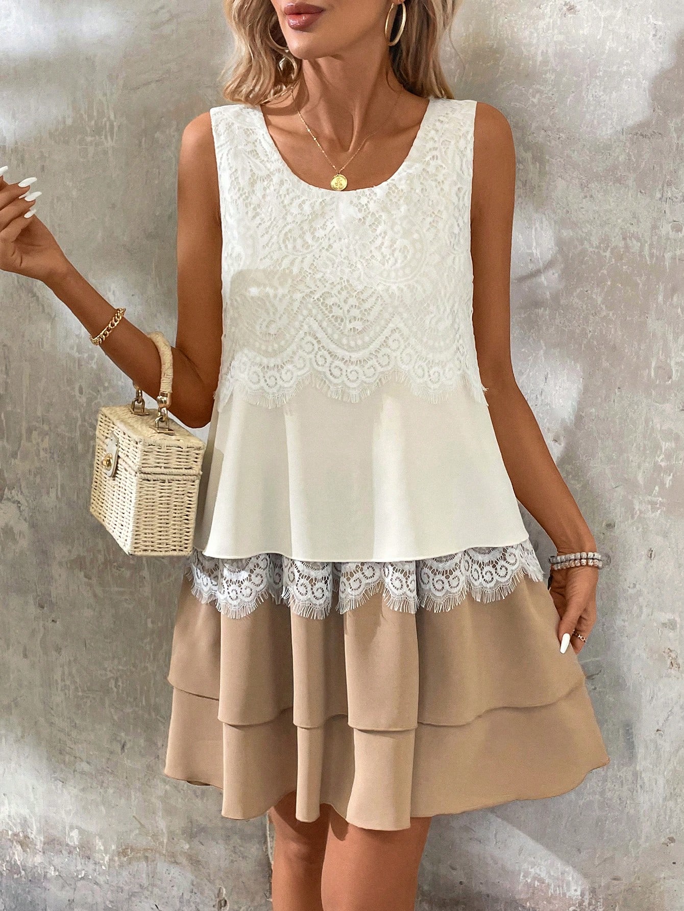 Ladies' Contrast Lace Patchwork Sleeveless Dress