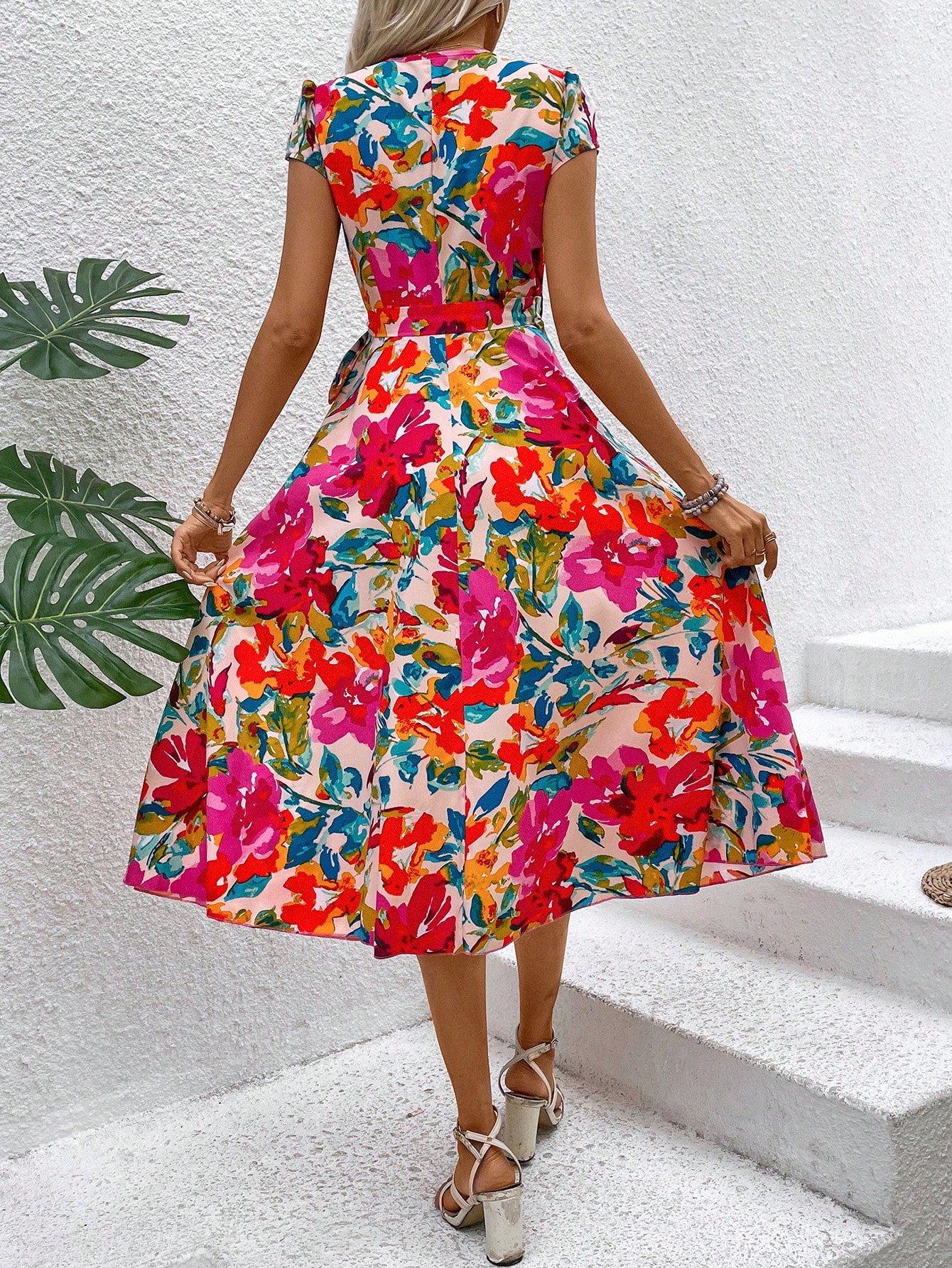 Women's Floral Vacation Dress With Waist Knot And Split Hem