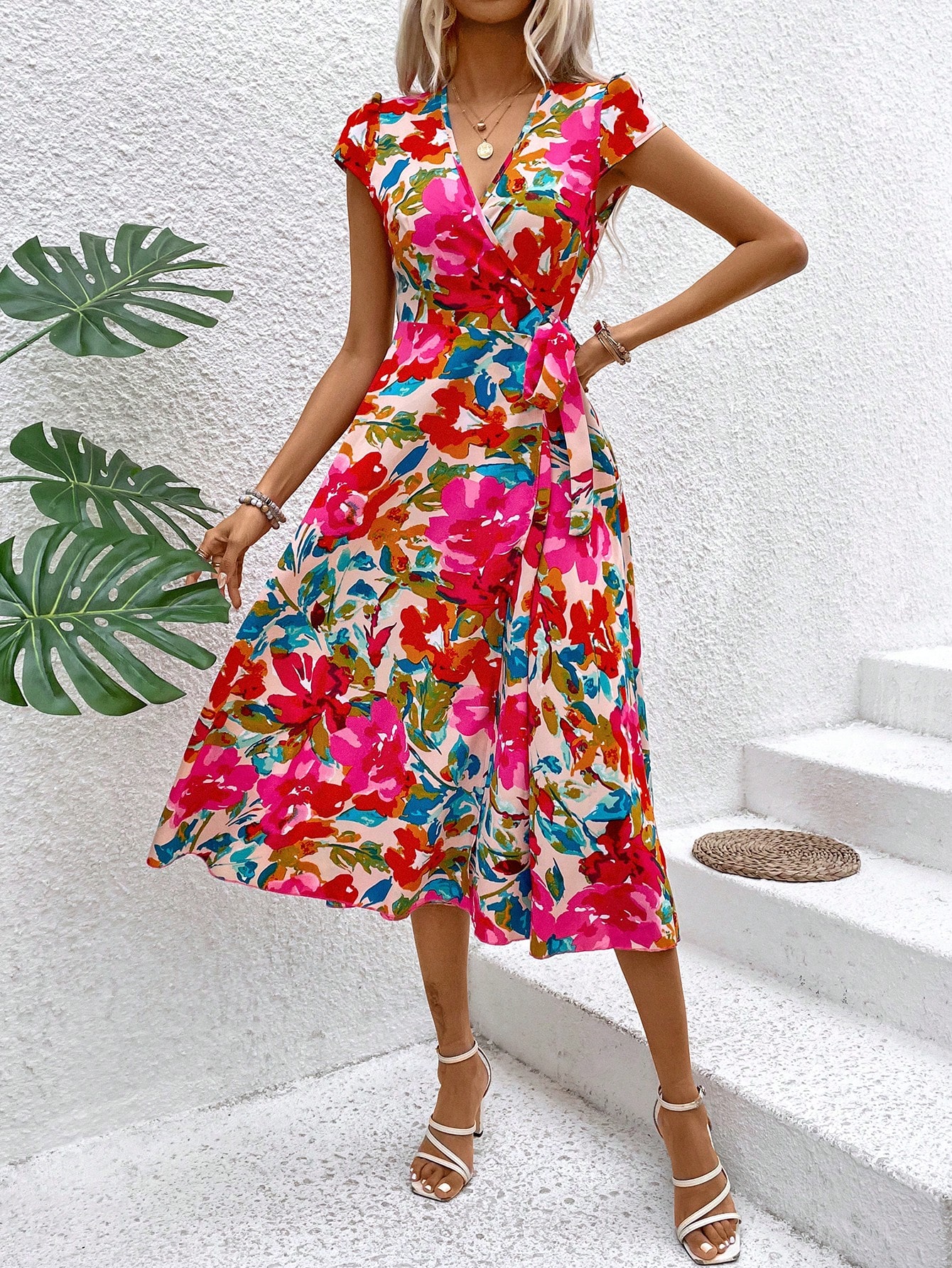 Women's Floral Vacation Dress With Waist Knot And Split Hem