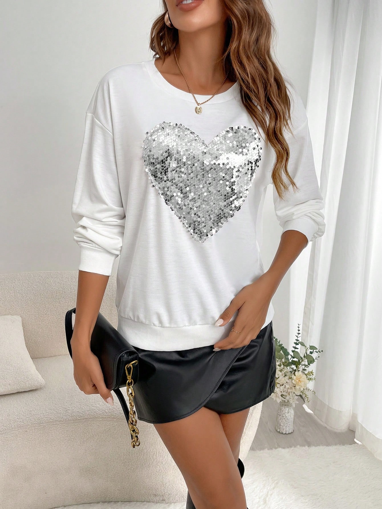 Sequin Heart Print Drop Shoulder Sweatshirt