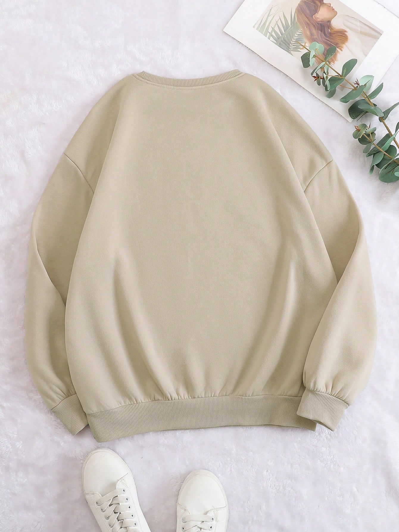 Eye Printed Round Neck Fleece Sweatshirt