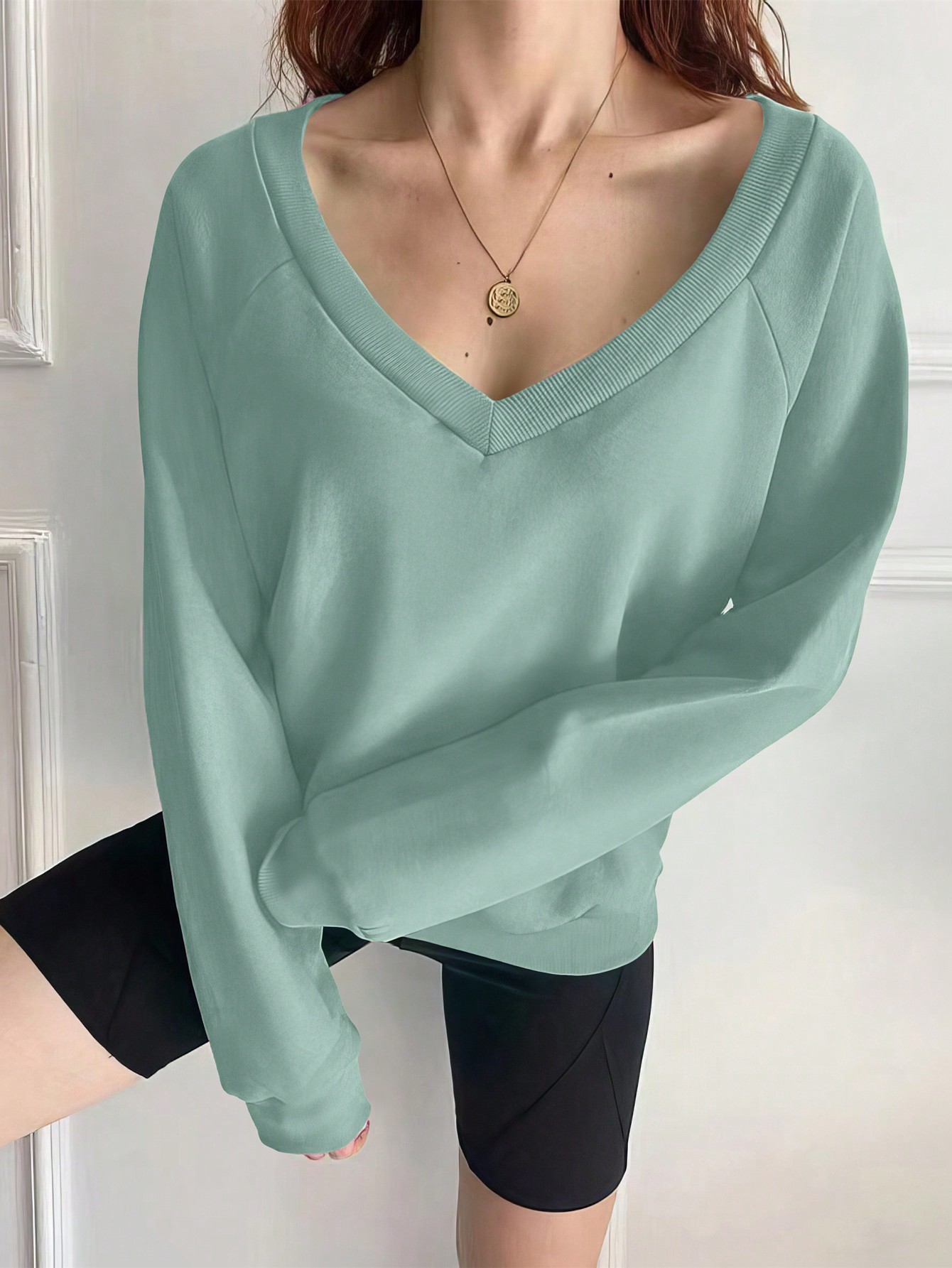 Solid Raglan Sleeve V Neck Sweatshirt