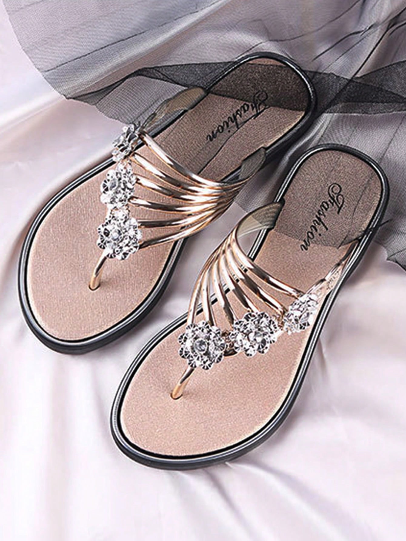 Women Metallic Rhinestone Decor Flip Flops, Glamorous Summer Flip Flops