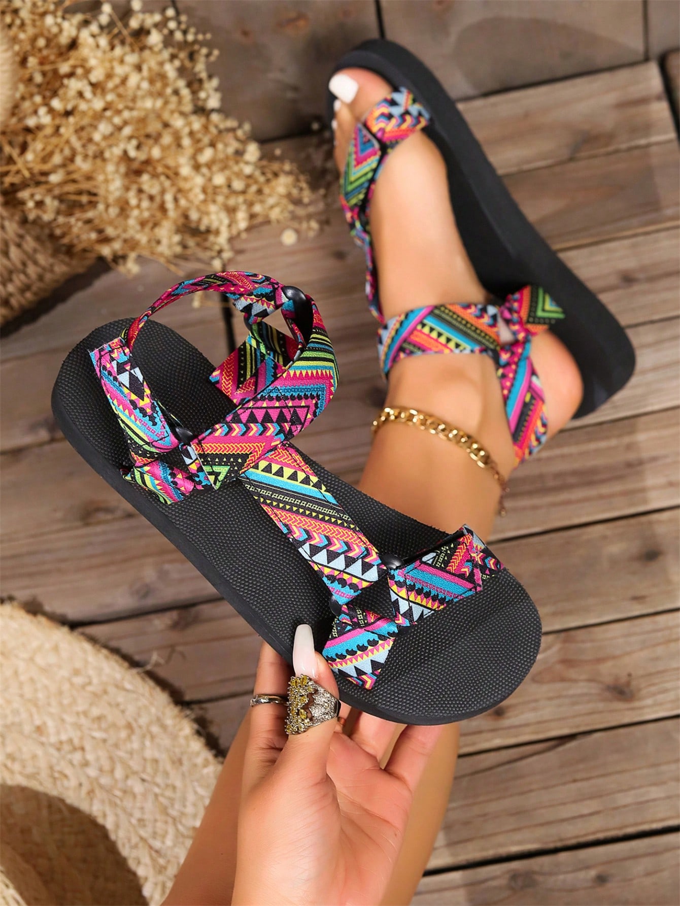 Plus Size Women's Thick-Soled Sandals With Magic Stick & Color-Blocking Design For Summer