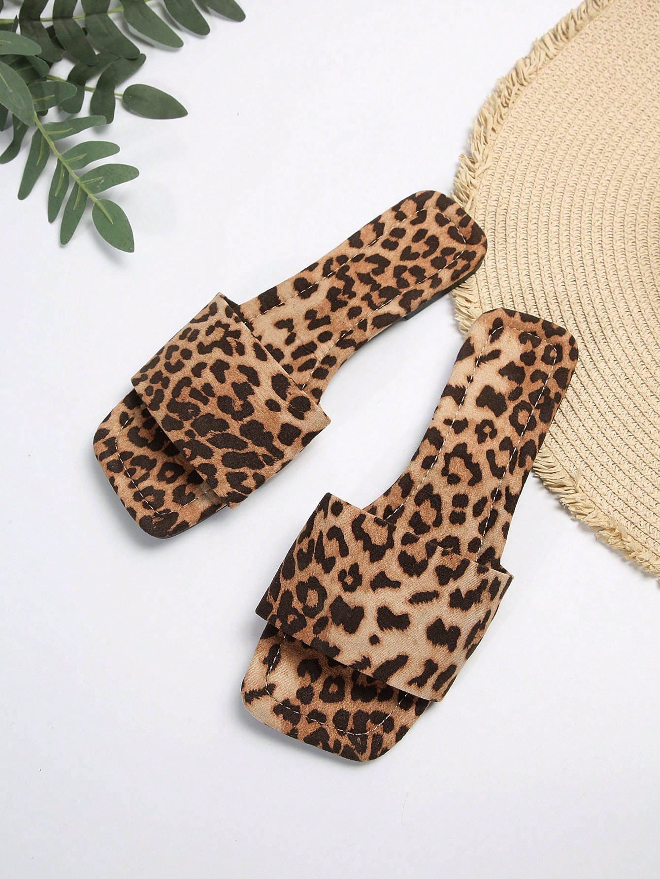 Women's Fashionable Leopard Pattern Fabric Flat Sandals Slippers, Suitable For Beach, Outdoor And Home