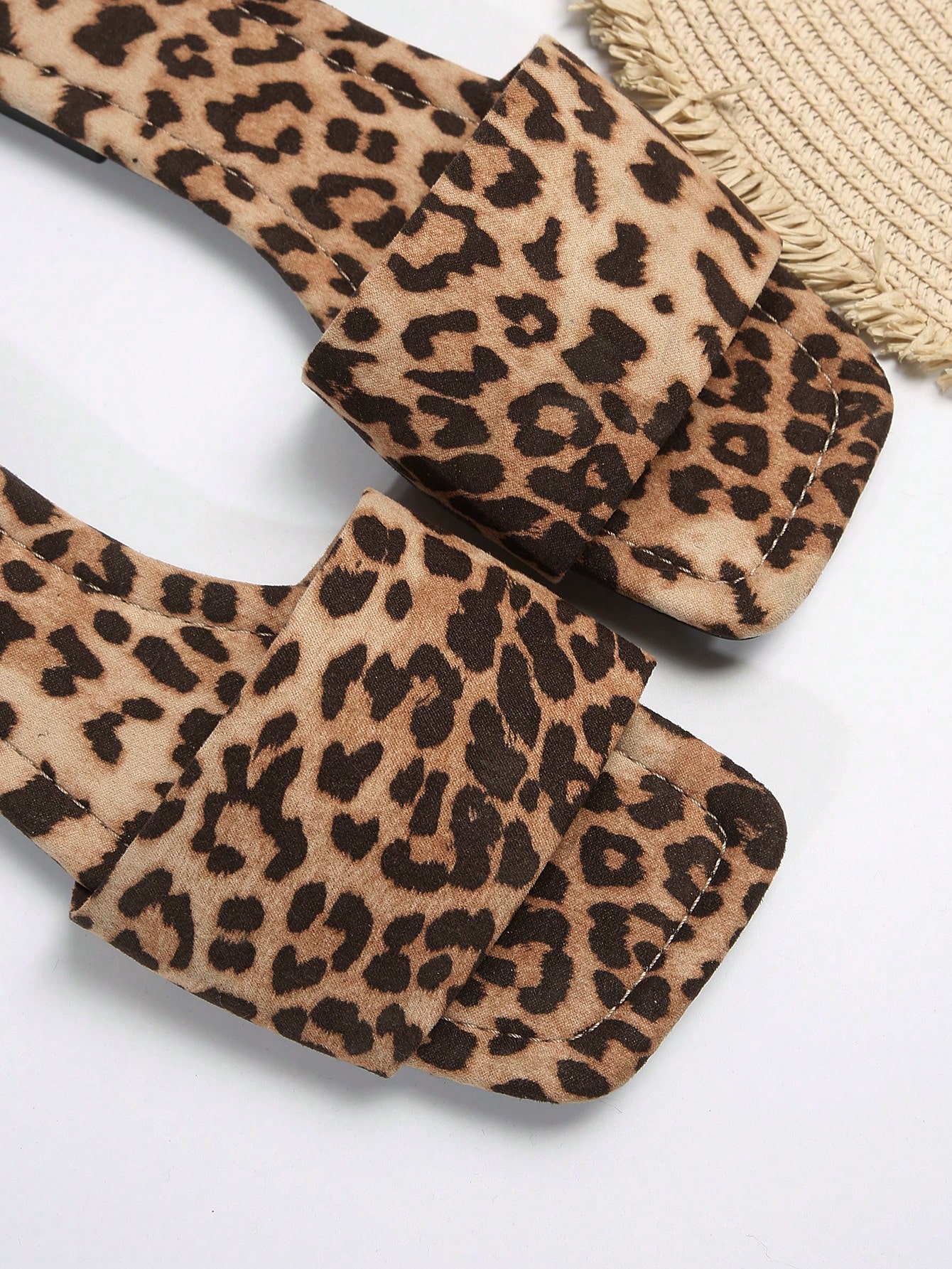 Women's Fashionable Leopard Pattern Fabric Flat Sandals Slippers, Suitable For Beach, Outdoor And Home