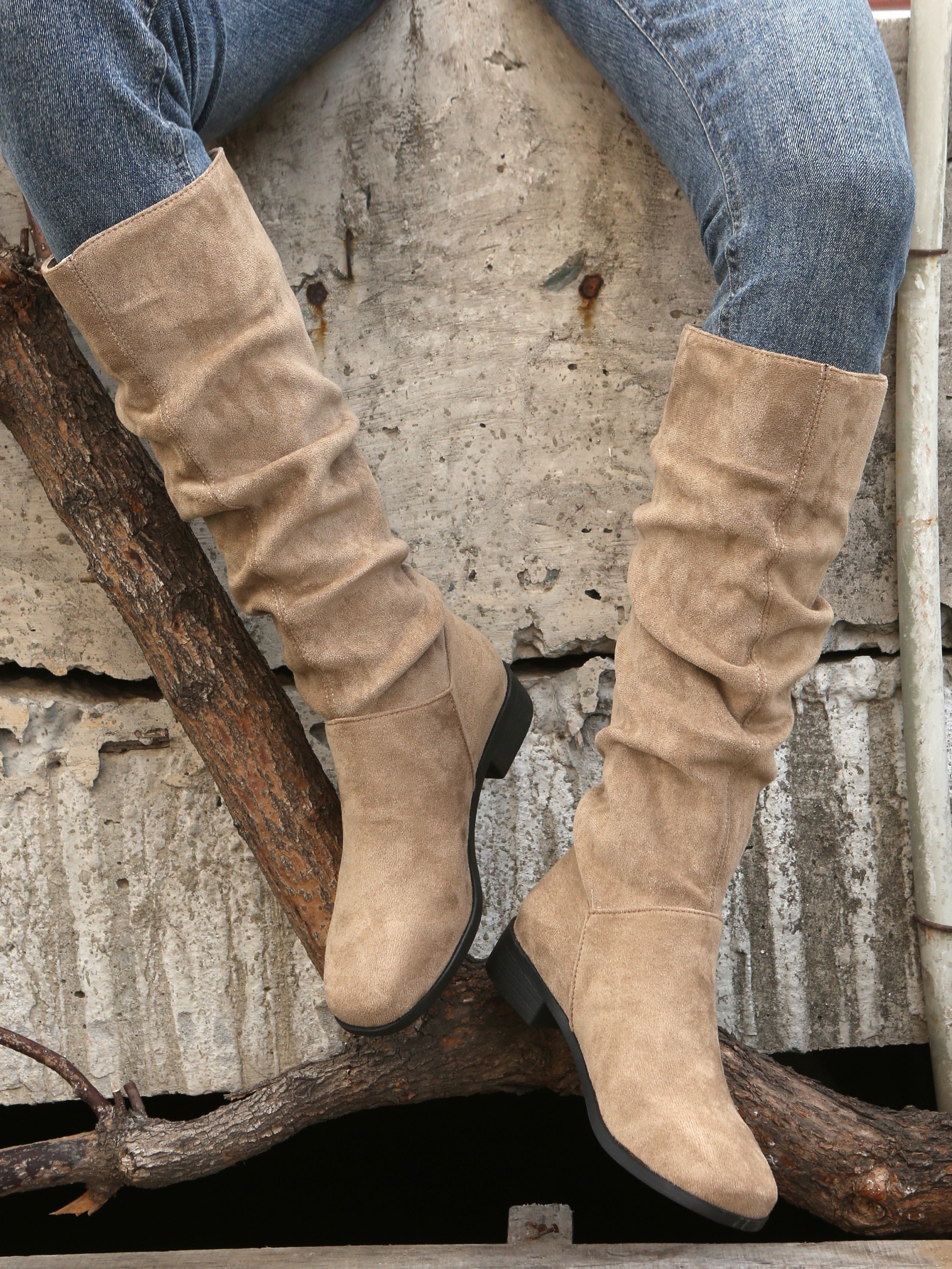 Khaki-colored Elegant Solid Color Wrinkled Velvet Slip-on Casual Boots