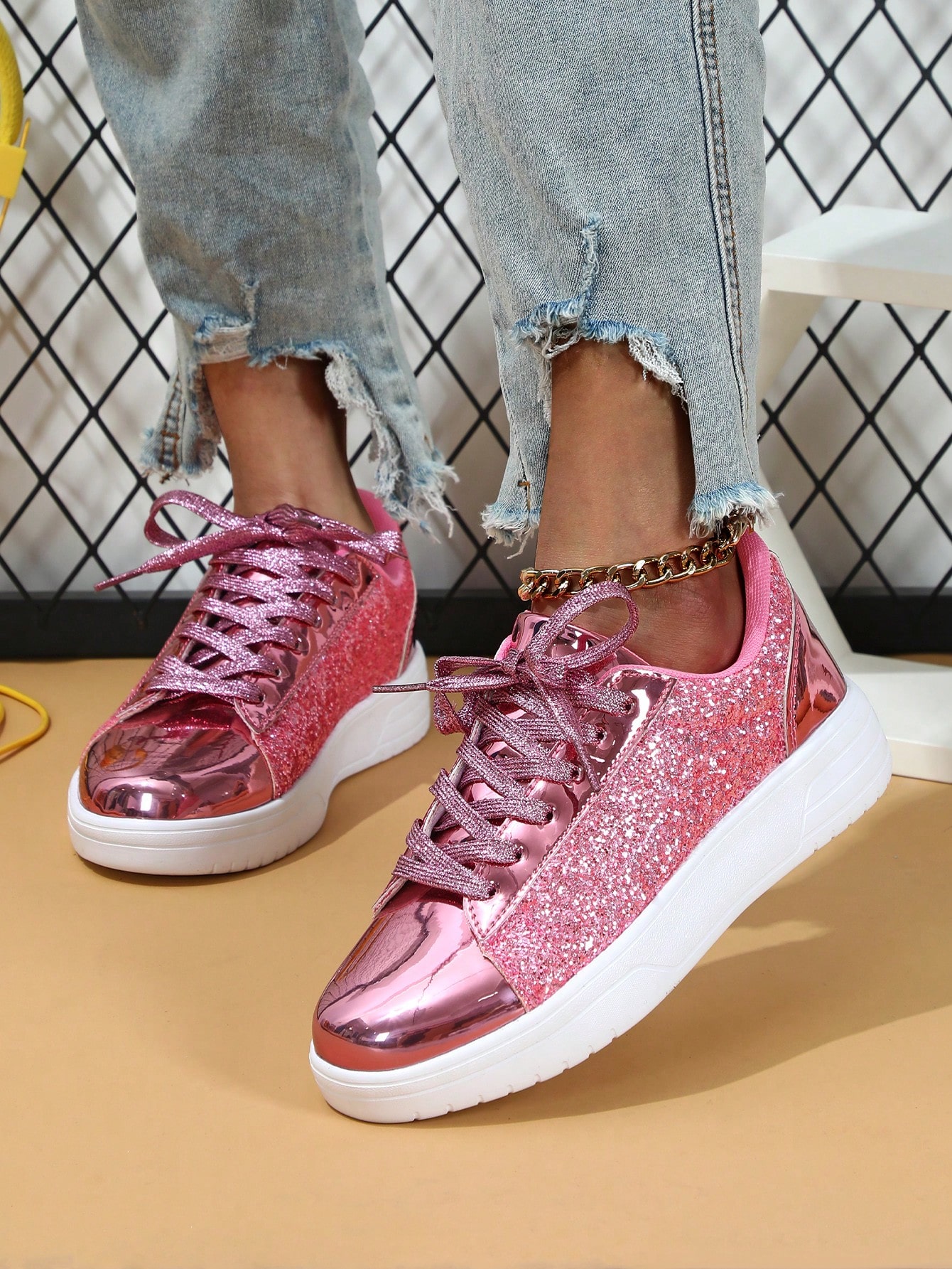 Pink Glitter Mixed Mirror Leather Women Skateboard Shoes, Fashionable And Sweet Style For Festivals, Walking, Casual Sports