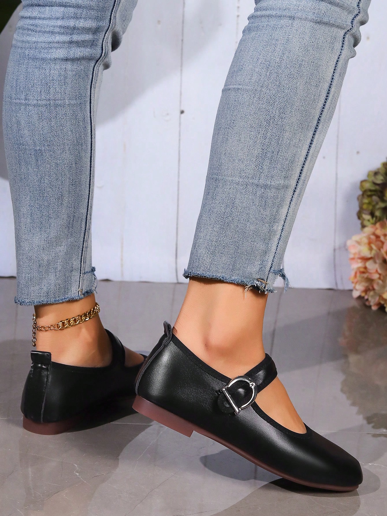 2024 New Arrivals Women's Mary Jane Square Toe Low Heels Soft Leather Flat Shoes With One Buckle Strap, Vintage Grandmother Shoe