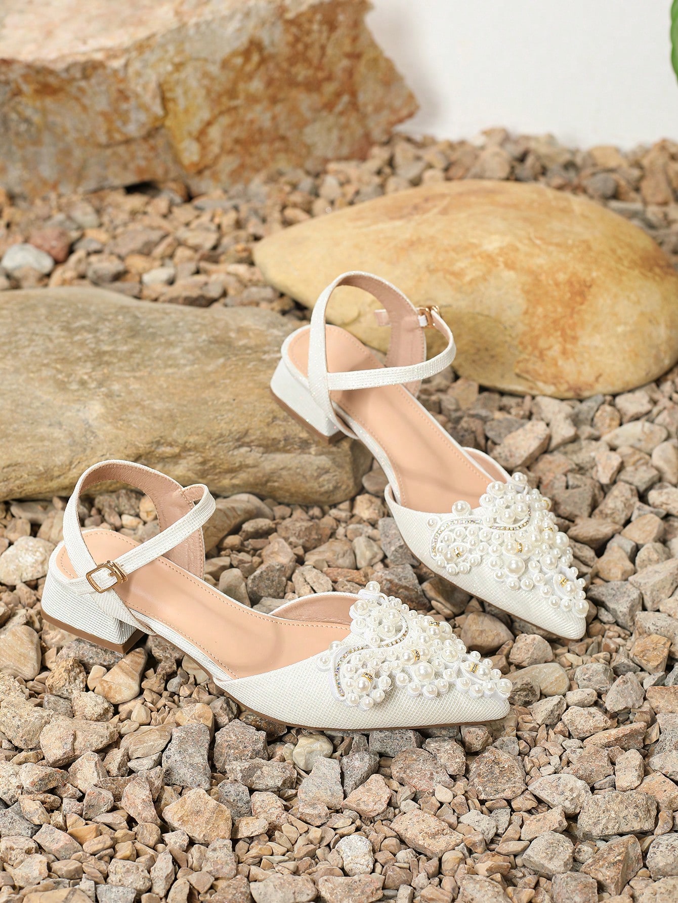 New Hollow Pearl Women's Shoes With High-Level Sense Of Fashion, All-Match Style For Goddess