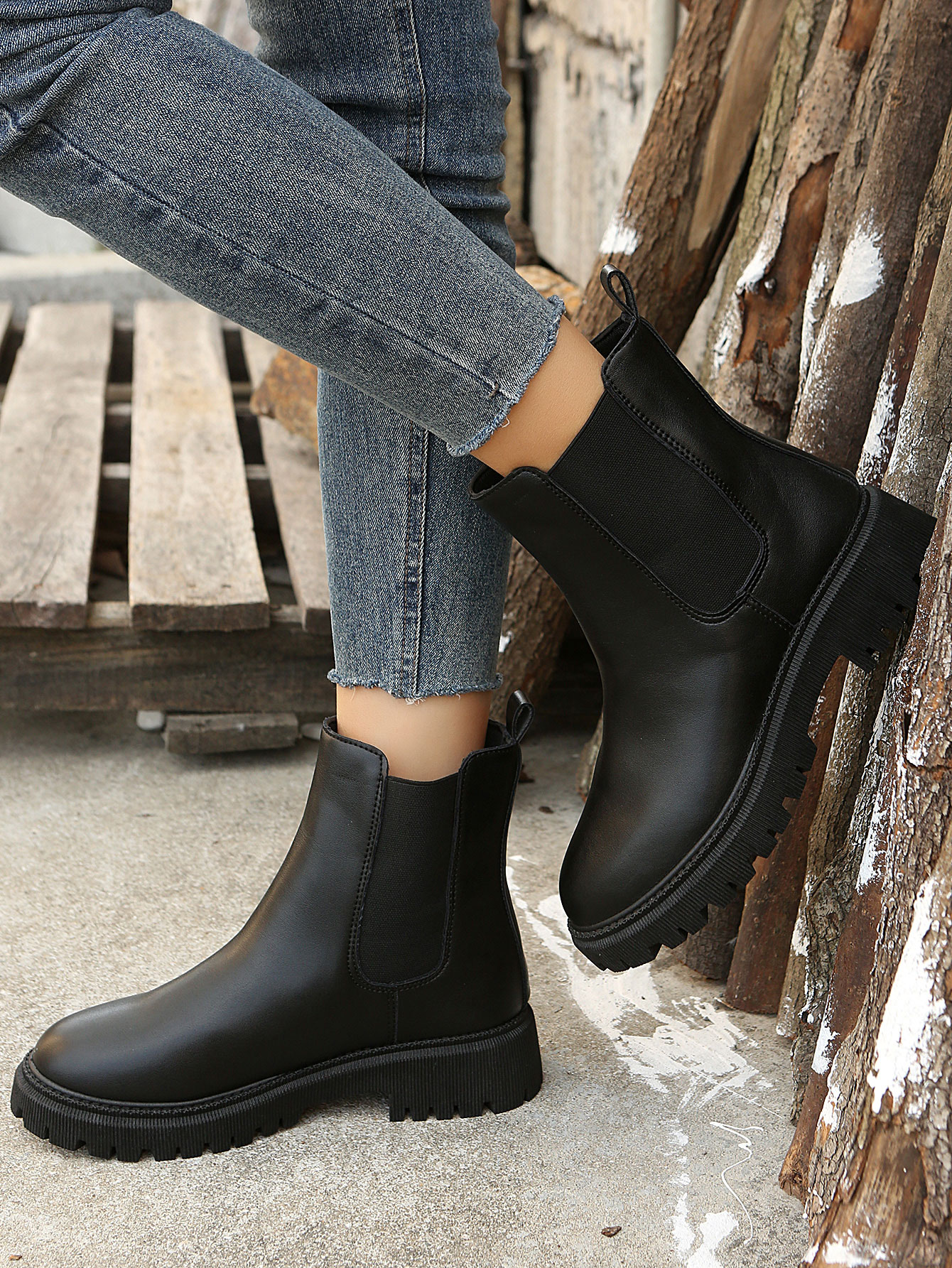 Unisex Chelsea Boots, Simple Slip-on Chelsea Boots