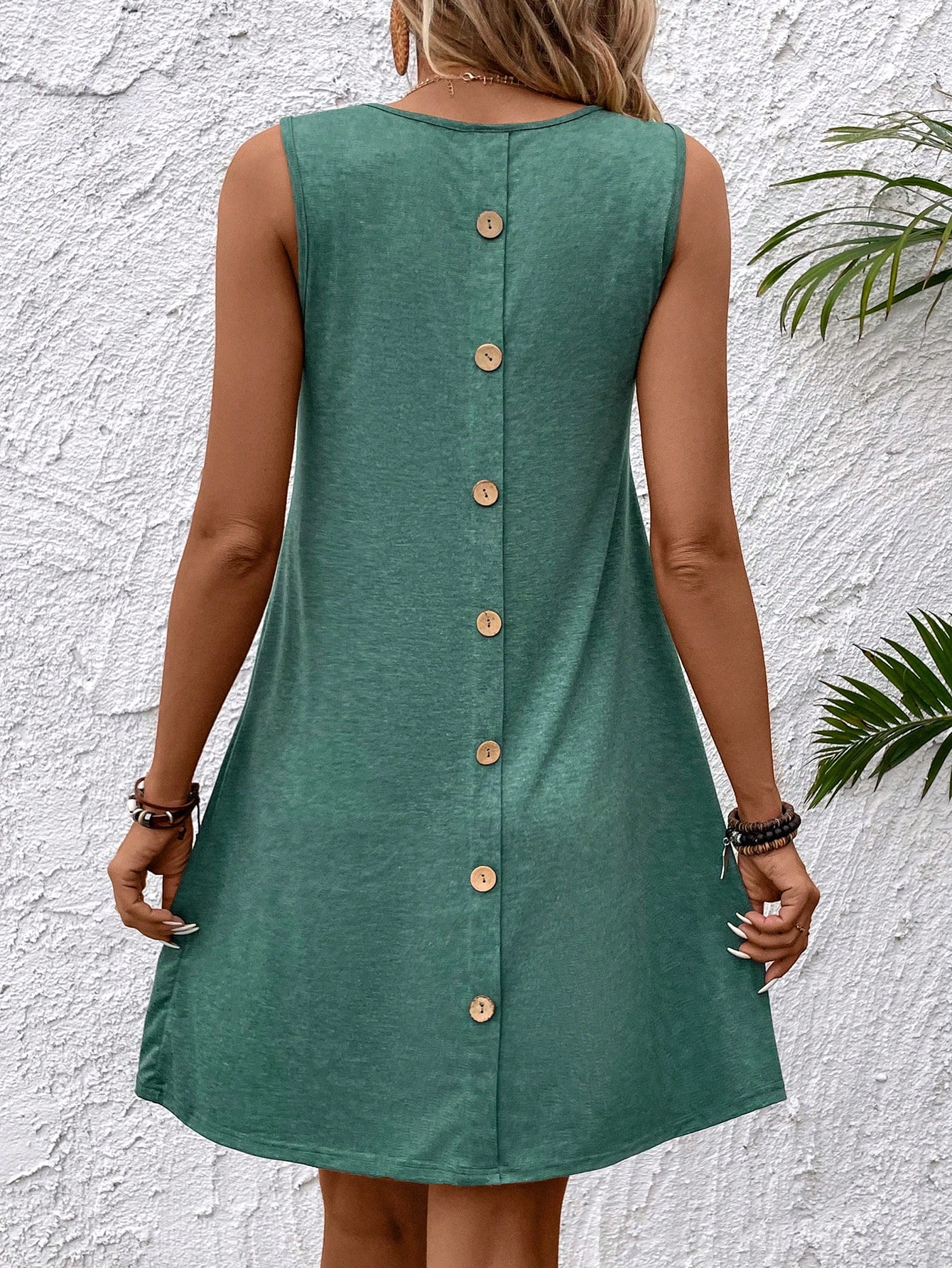 Solid Color Casual Short Summer Dress With Back Button Details