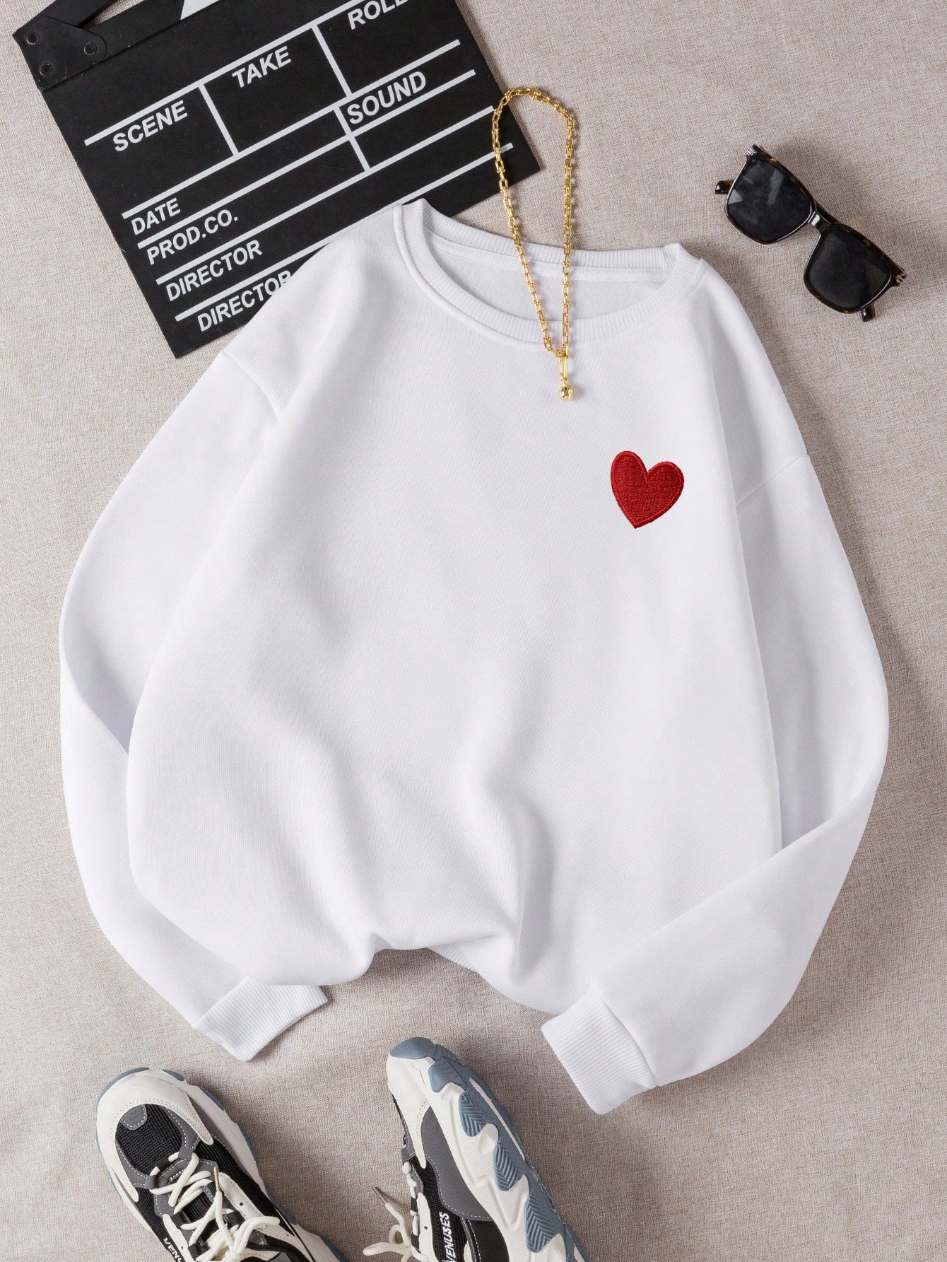 Embroidery Heart Pattern Sweatshirt