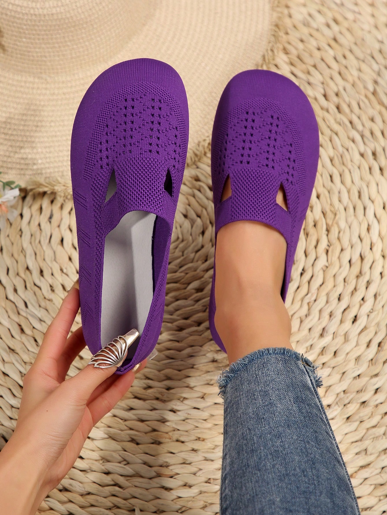 Ladies' Breathable & Comfortable Slip-On Flat Shoes With Hollow Design