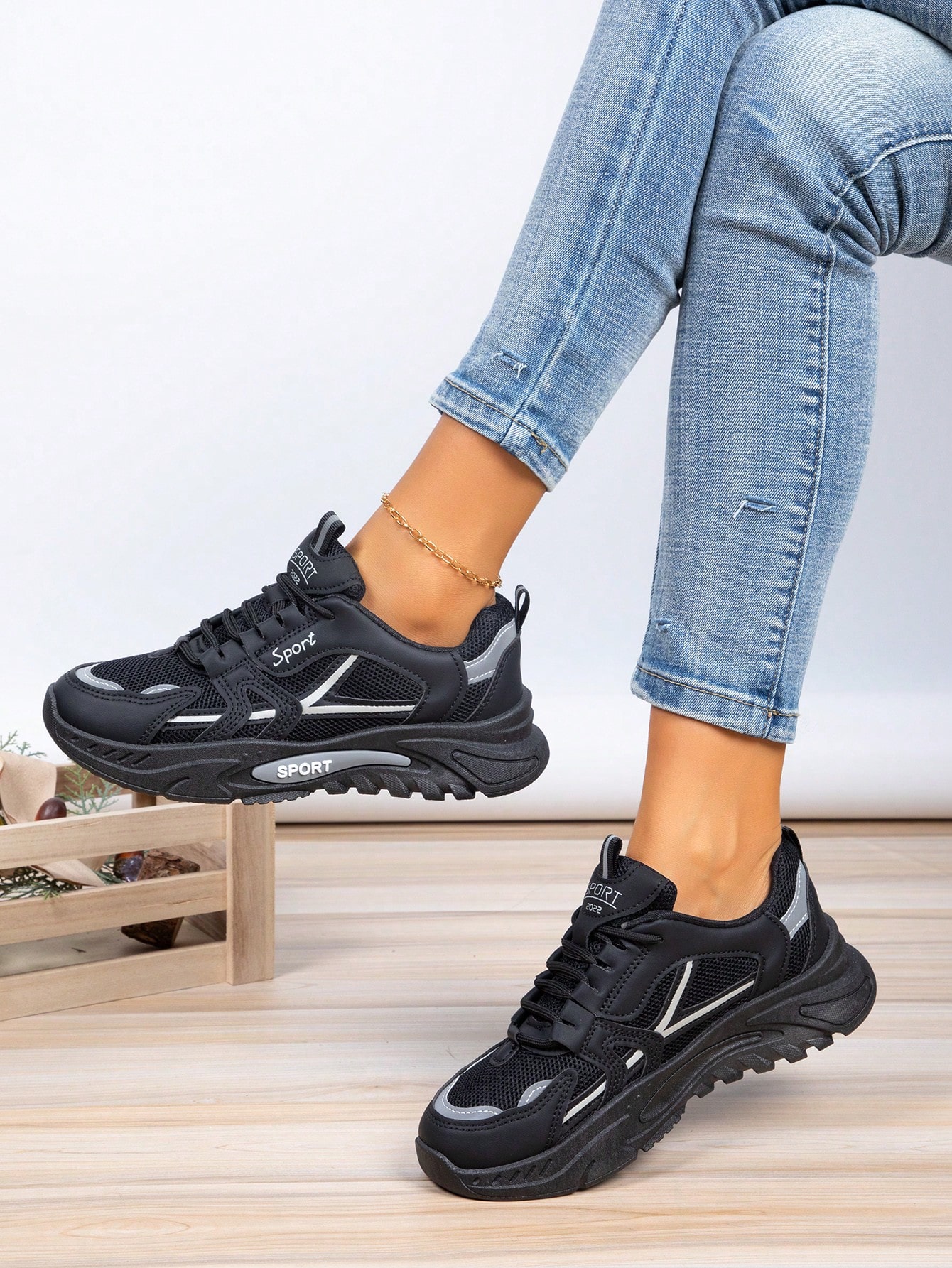 Women's Casual Running Shoes, Spring & Autumn, Stylish Chunky Sneakers, Lady Work Shoes, For Hiking And Walking, Black, White, B