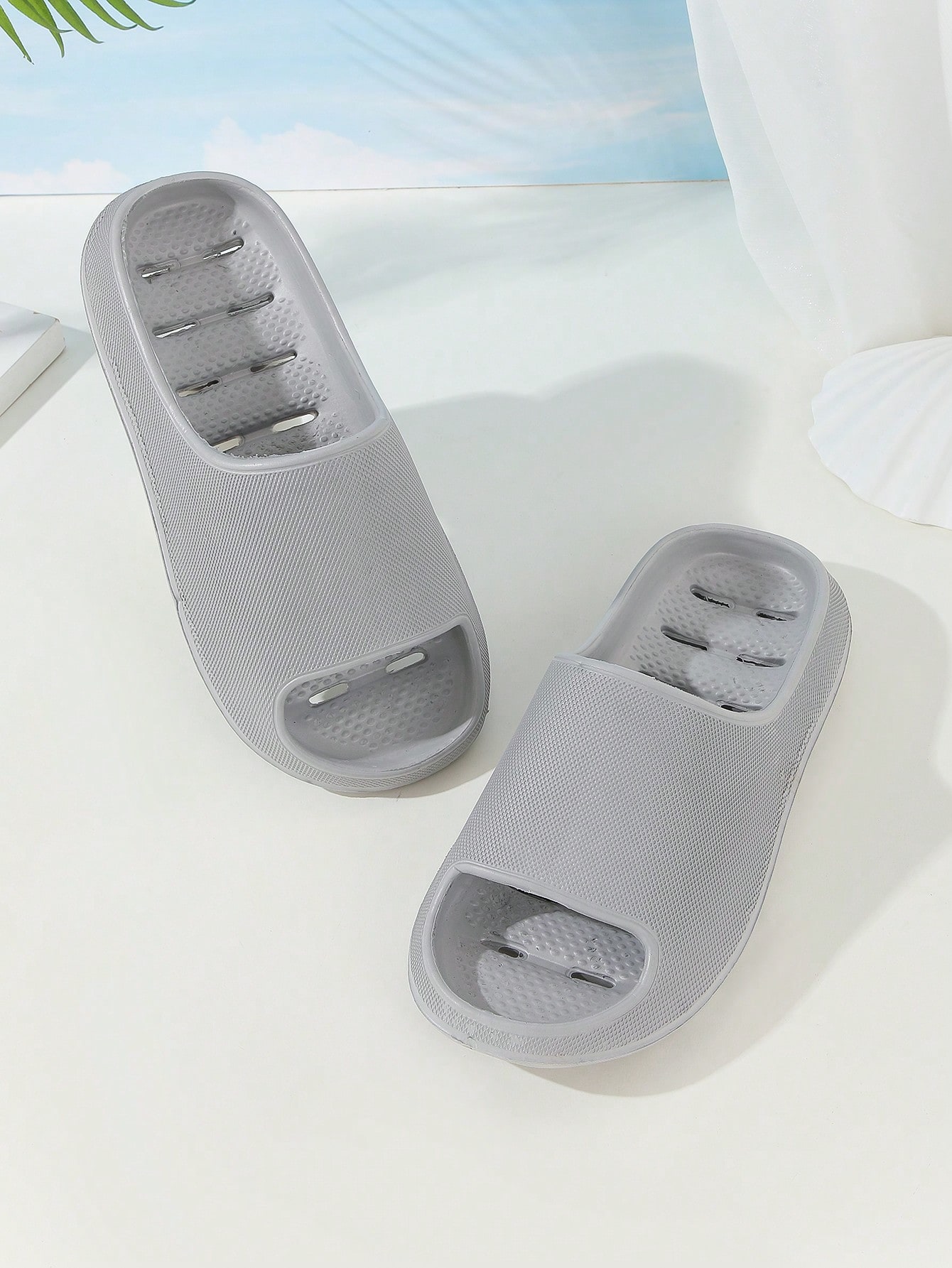 Unisex Hollow Out Eva Anti-Slippery & Anti-Odor Thick-Base Slippers For Bathroom, Summer Home Use