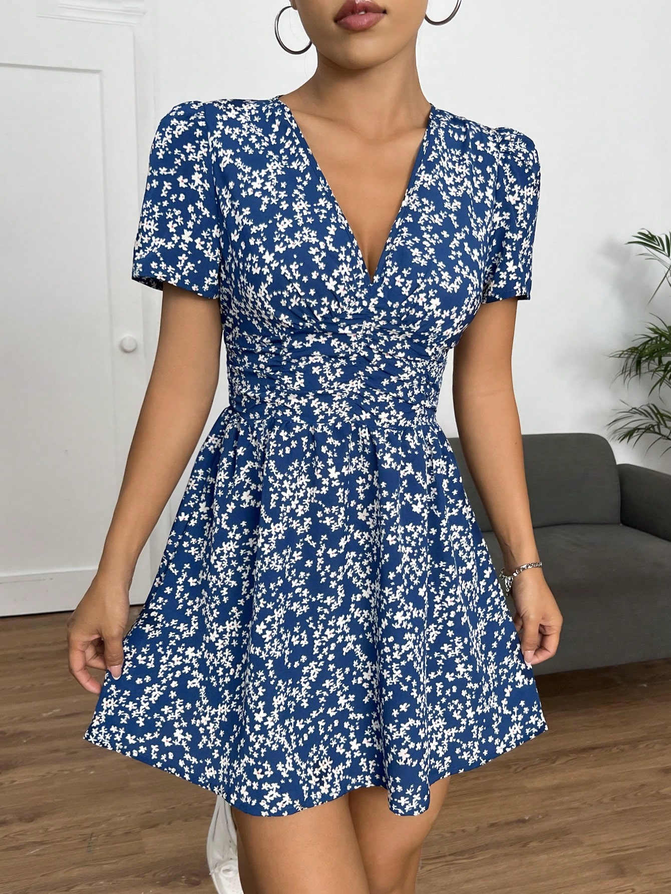 PETITE Ditsy Floral Print Puff Sleeve ShortSummer Dress