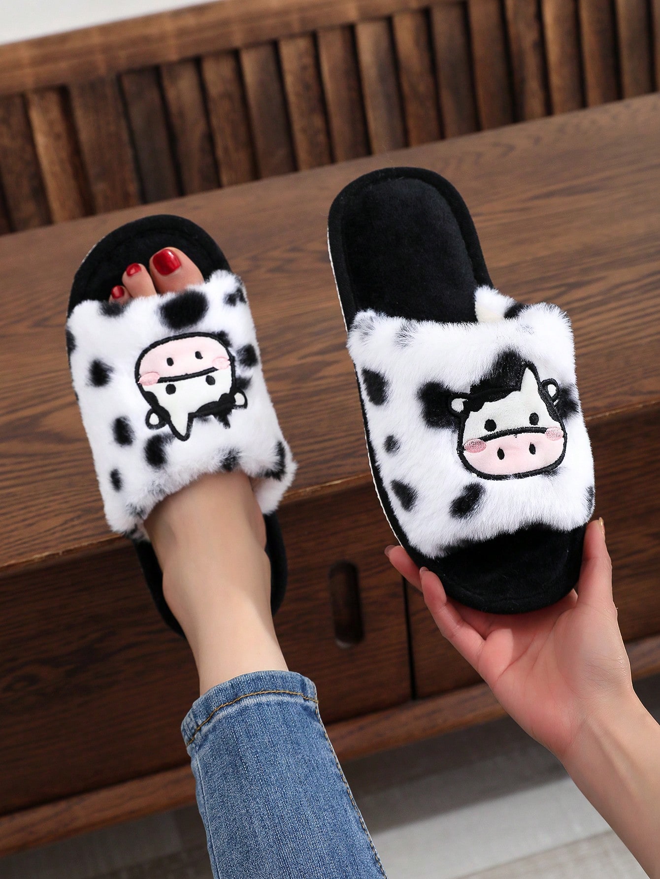 Women's Winter Warm Cartoon Cow Plush Slipper Shoes Non-Slip Indoor Slippers