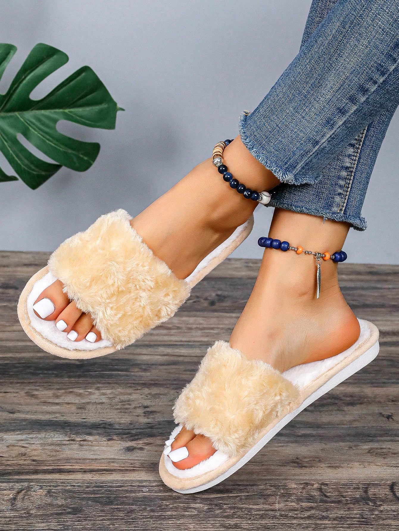 Women's Home Slippers, Indoor Anti-Slip Fashionable House Shoes With Fur For Comfort