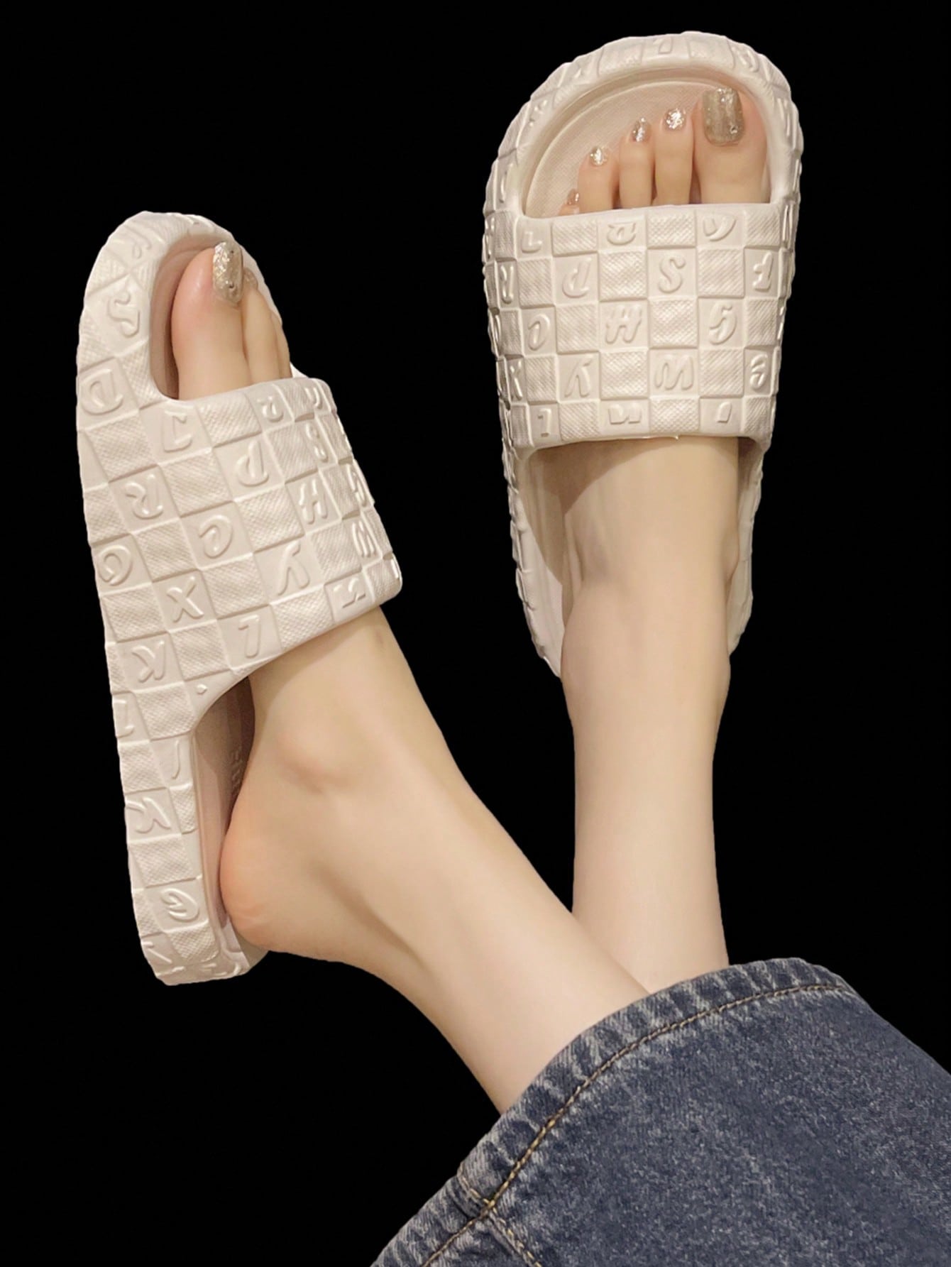 Summer 2024 New Style Women's Slipper, Non-Slip, Breathable, Odorless, Perfect For Indoor And Outdoor Activities