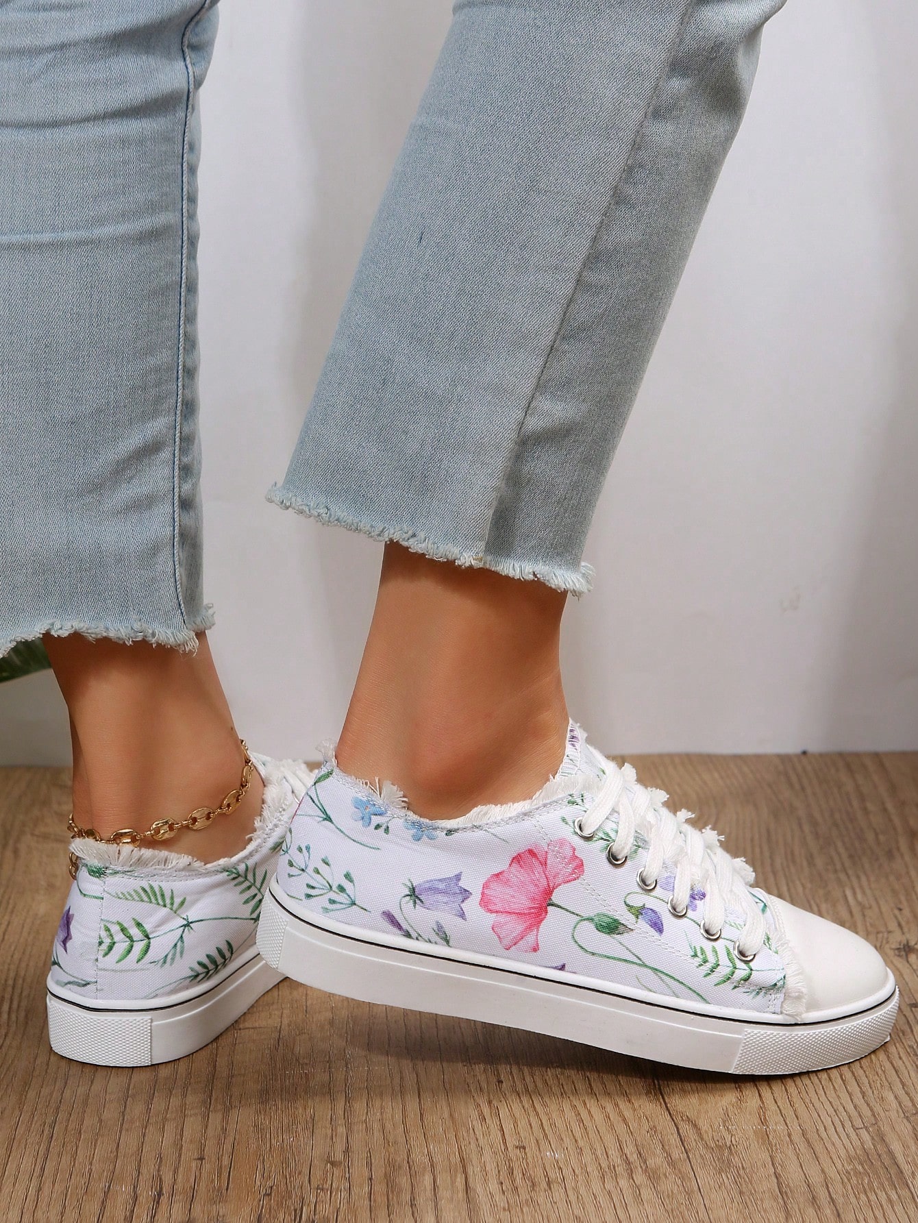 Women'S Casual Shoes Canvas Printed Surface Lace-Up Single Lining Fashionable Tassel Spring And Autumn Casual Sports Shoes