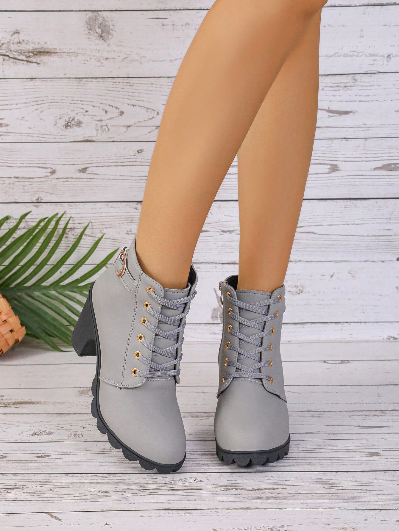 Women's Fashionable Boots, Including Knee-high Boots And Ankle Boots