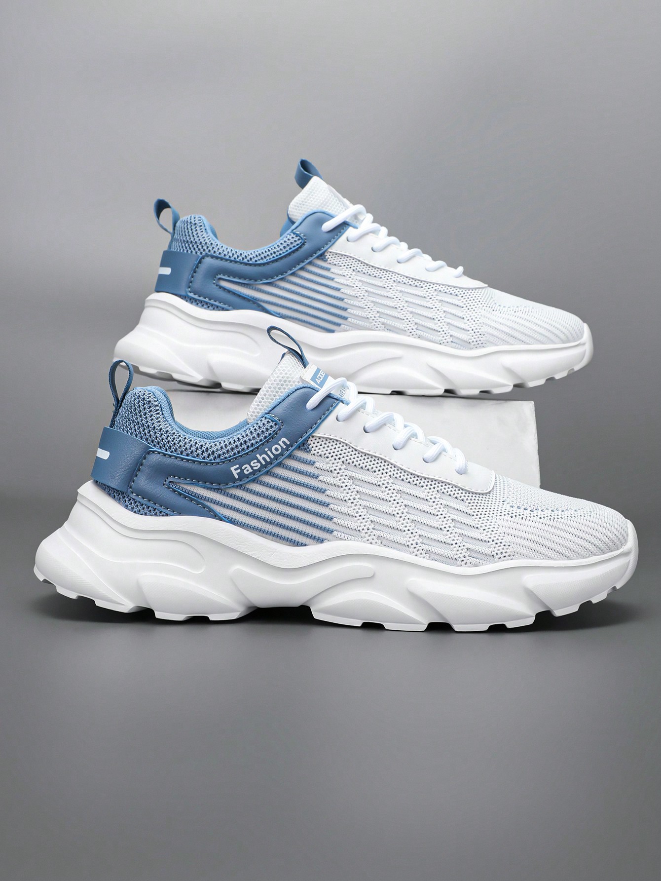 Men's Fashionable Letter Printed Increased Height Casual Sports Shoes, Color-Block Thick Sole Breathable Front Lace-Up Mesh Snea