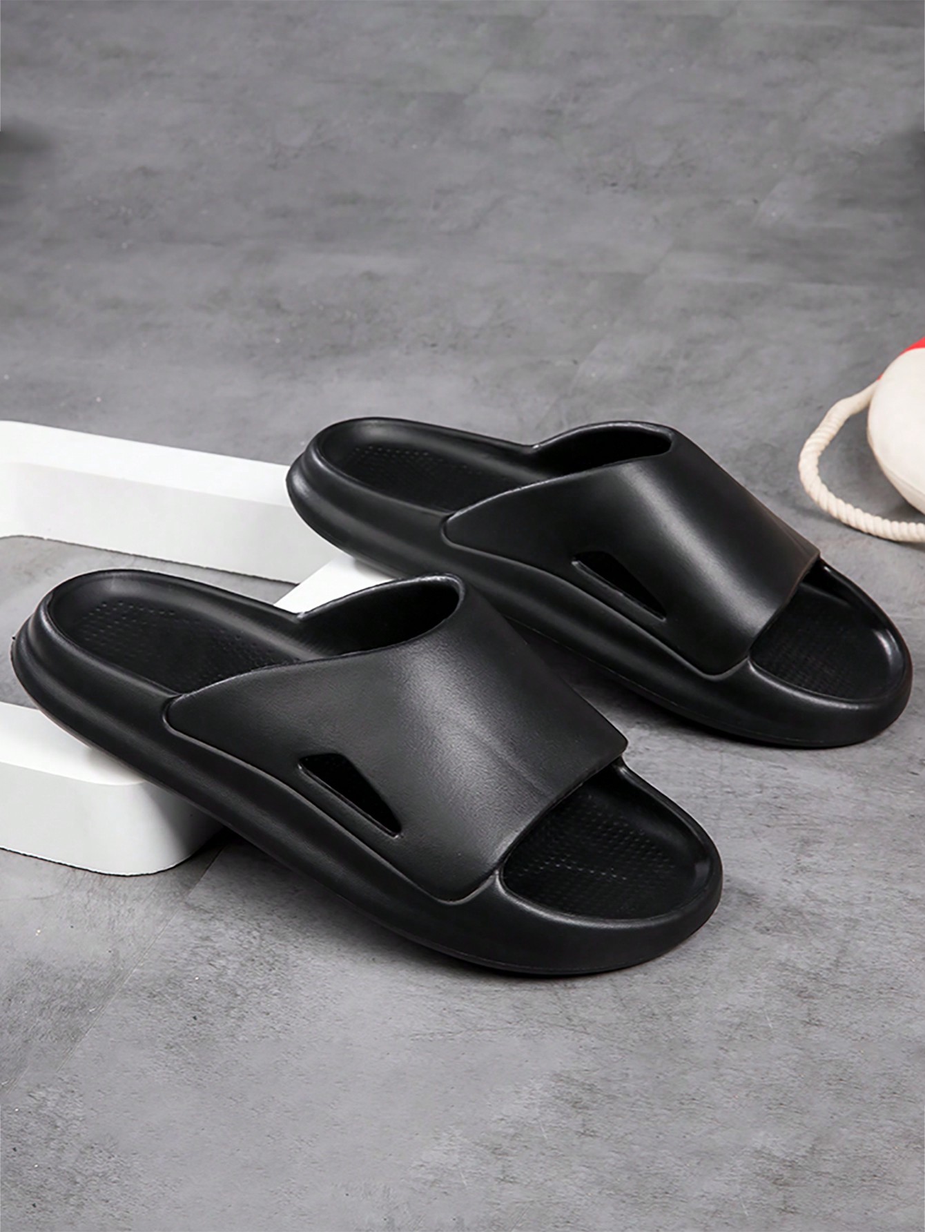 Men's Thickened Soft Summer Slippers, Anti-Slip Comfortable Four Season Slippers