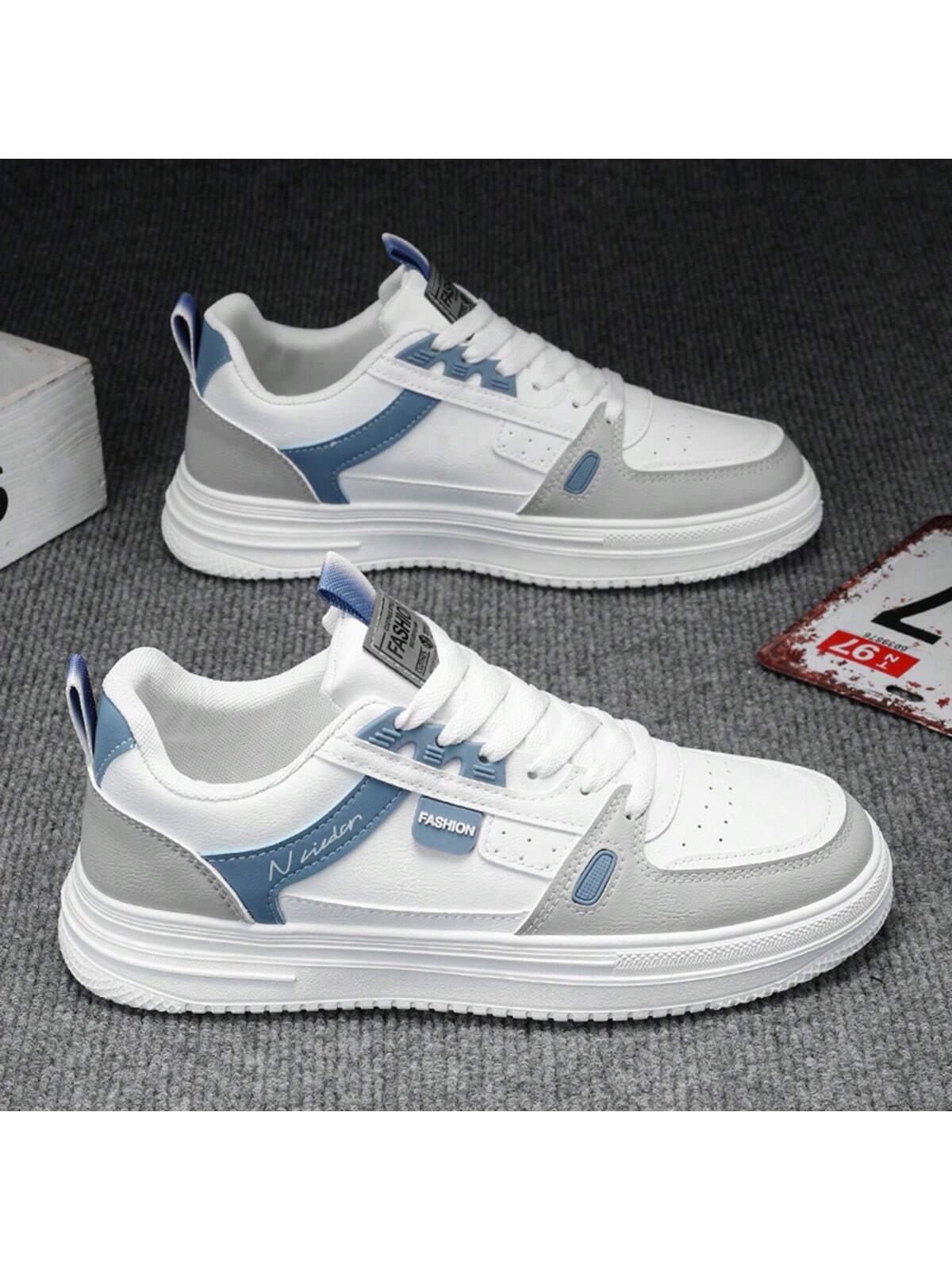 Seasonal Casual Fashionable Sneakers, Trendy Sports Shoes